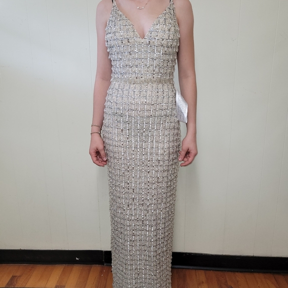 NWT Formal Dress Mac Duggal Beaded Size 2 - Picture 6 of 7